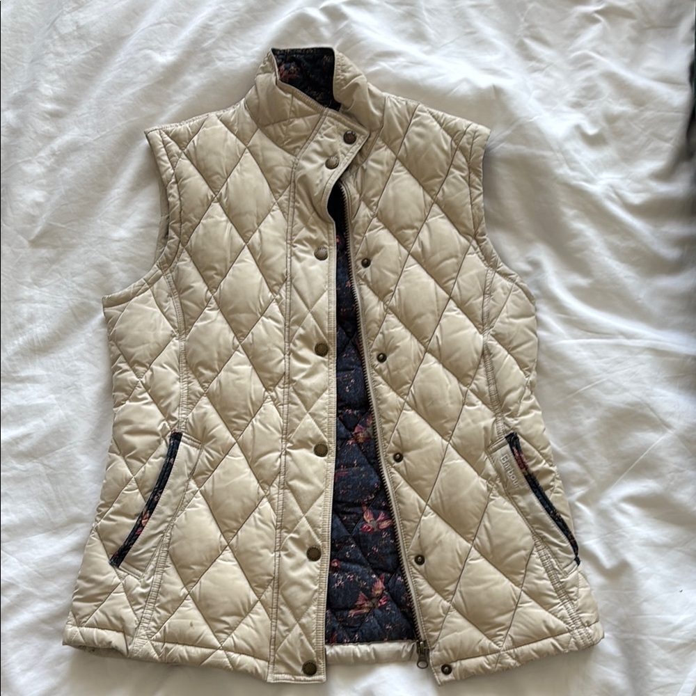 Barbour Women's Quilted Vest - Cream
